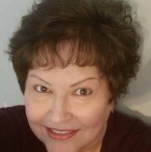 Meet your Posher, Devra